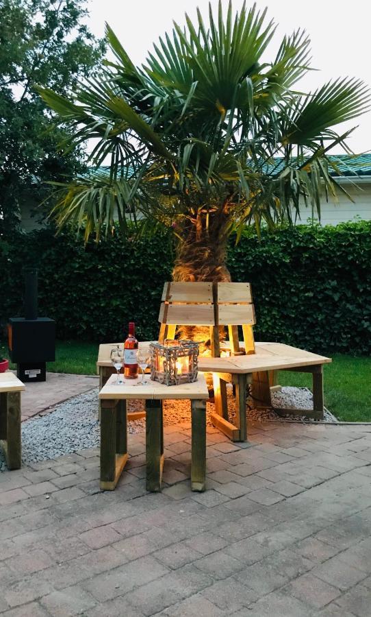 סינט אנלנד De Corner Van Zeeland Met Jacuzzi מראה חיצוני תמונה